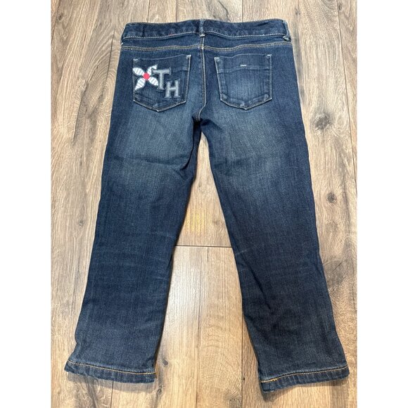 Tommy Hilfiger Girls 8 Capri Jeans Medium Wash Denim With Embroidered Back Pocke - Picture 2 of 8